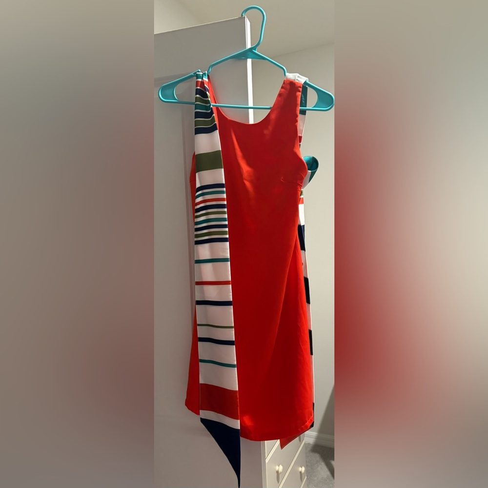 LULUS DRESS WITH TAGS. Scoop neck, and ties in back
